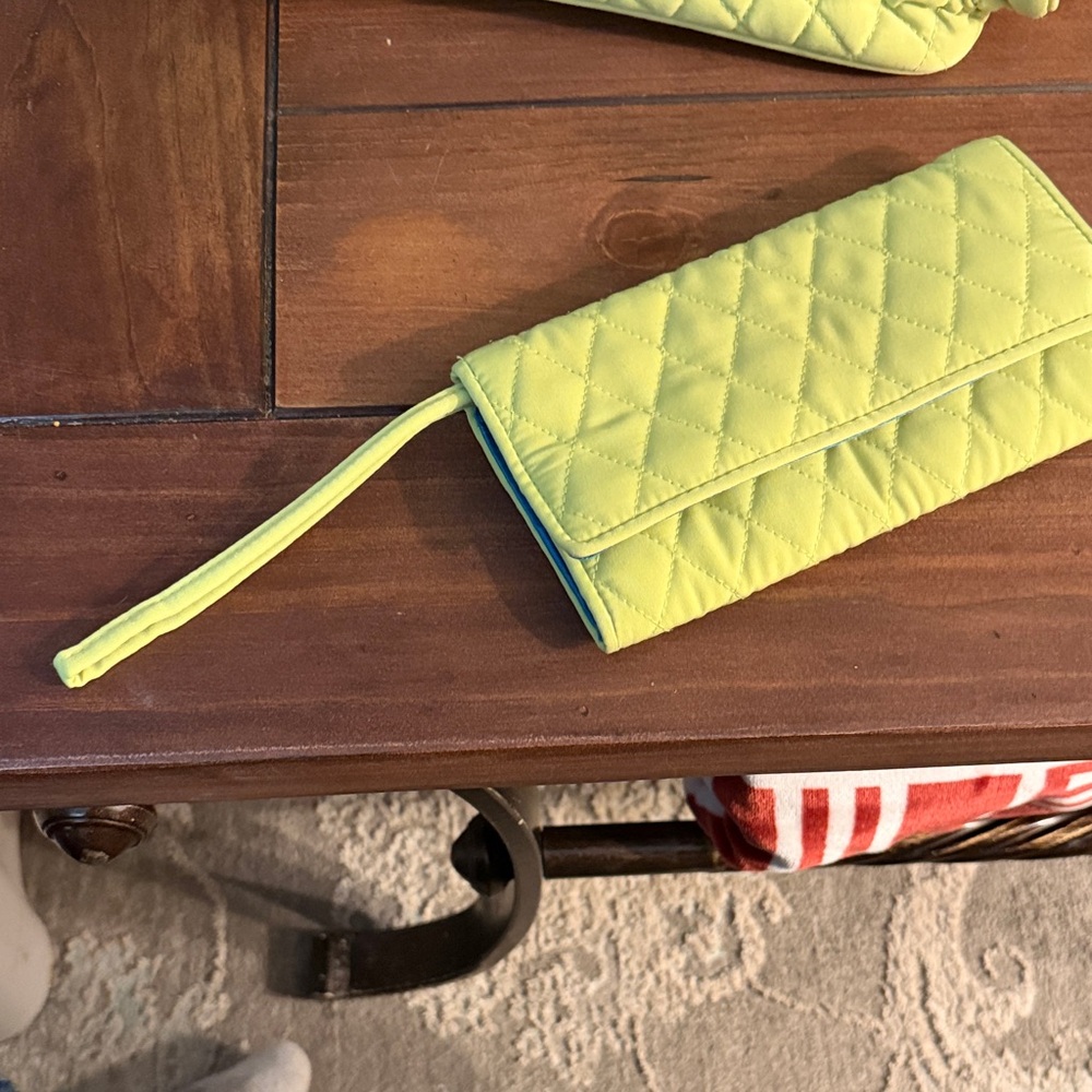 Vera Bradley Quilted Lime Green Shoulder Bag and Wallet - Picture 8 of 11